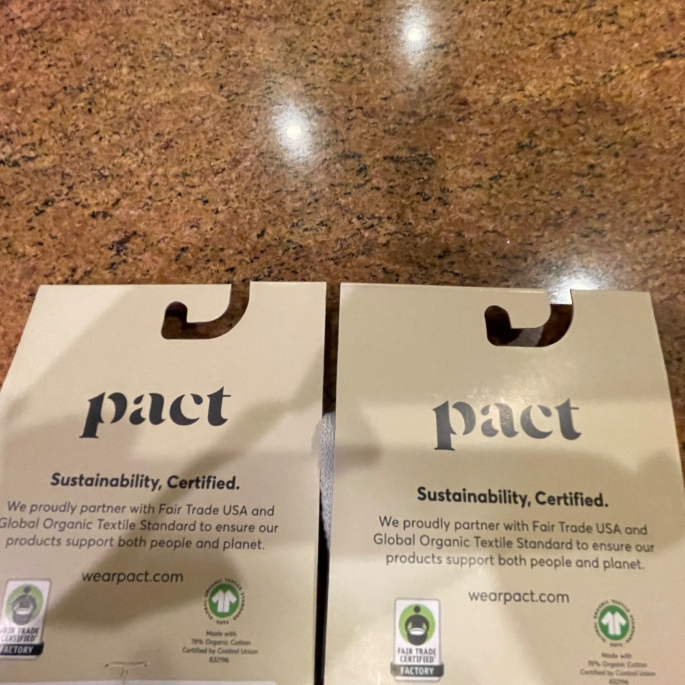 NEW! Pact Dotted Blue Premium Crew Socks Two Pair NWT! Retail: $27 - Picture 6 of 7